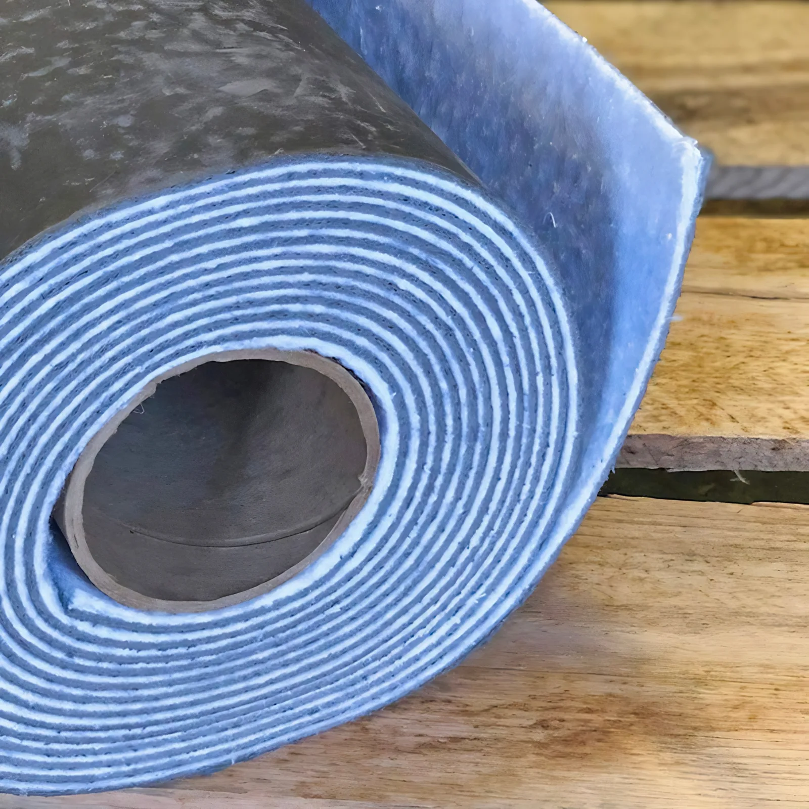 MLV Pro single roll close-up — scrim-reinforced 3/16″ membrane